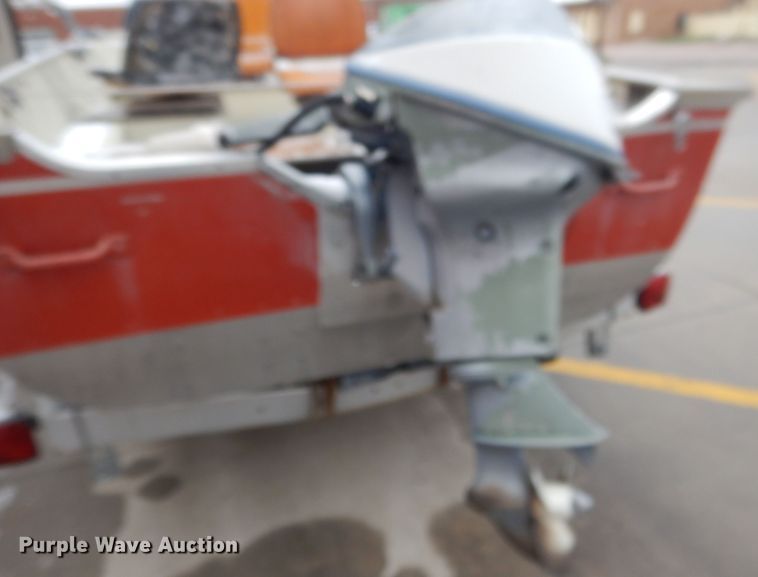 image for item FI9025 1985 Lund American  boat