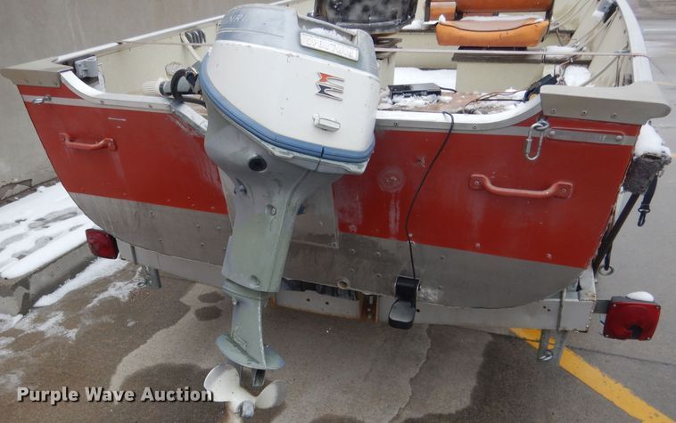 image for item FI9025 1985 Lund American  boat