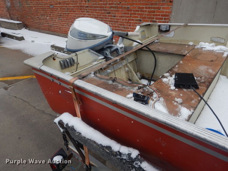 image for item FI9025 1985 Lund American  boat