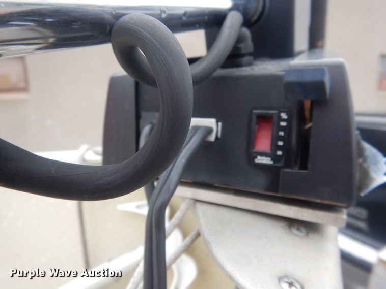 image for item FI9025 1985 Lund American  boat