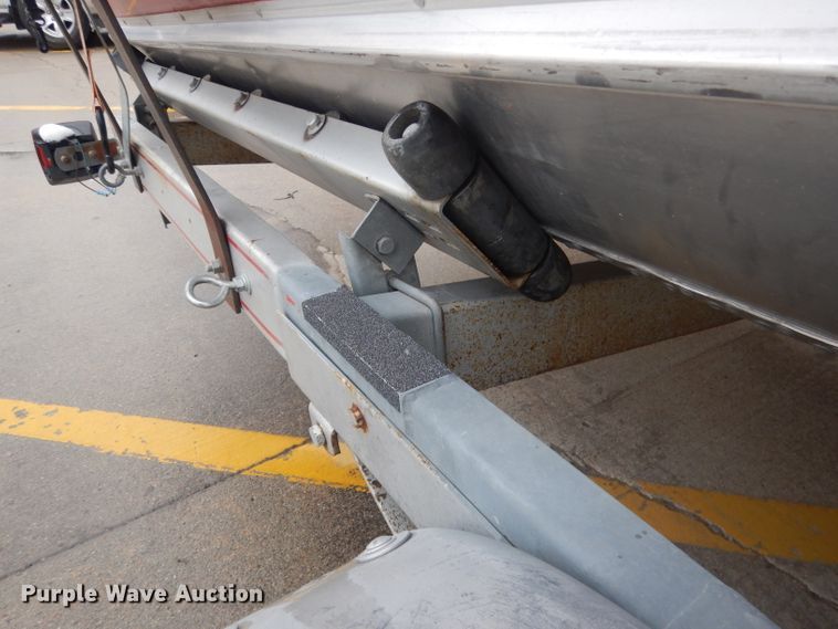 image for item FI9025 1985 Lund American  boat