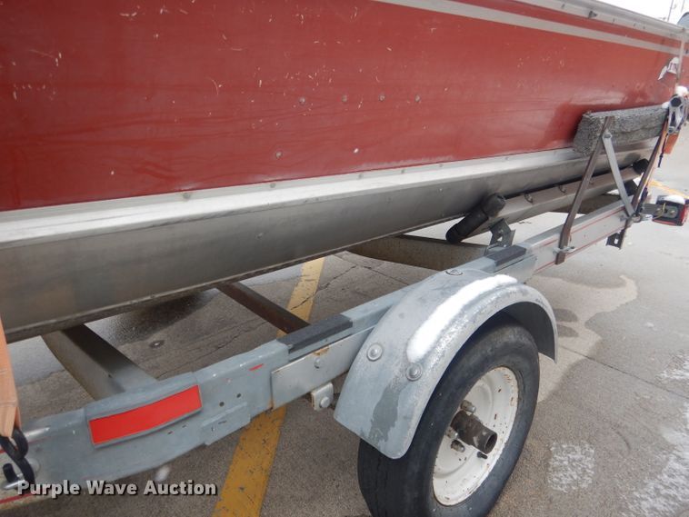 image for item FI9025 1985 Lund American  boat