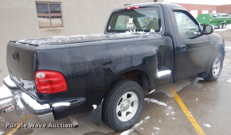 image for item FI9026 2000 Ford F150  pickup truck