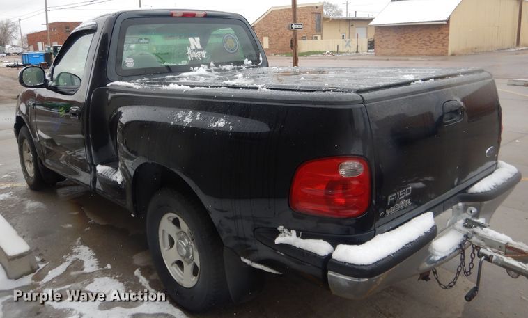image for item FI9026 2000 Ford F150  pickup truck