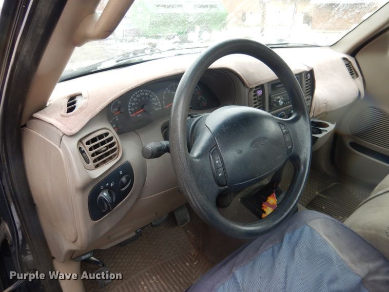 image for item FI9026 2000 Ford F150  pickup truck