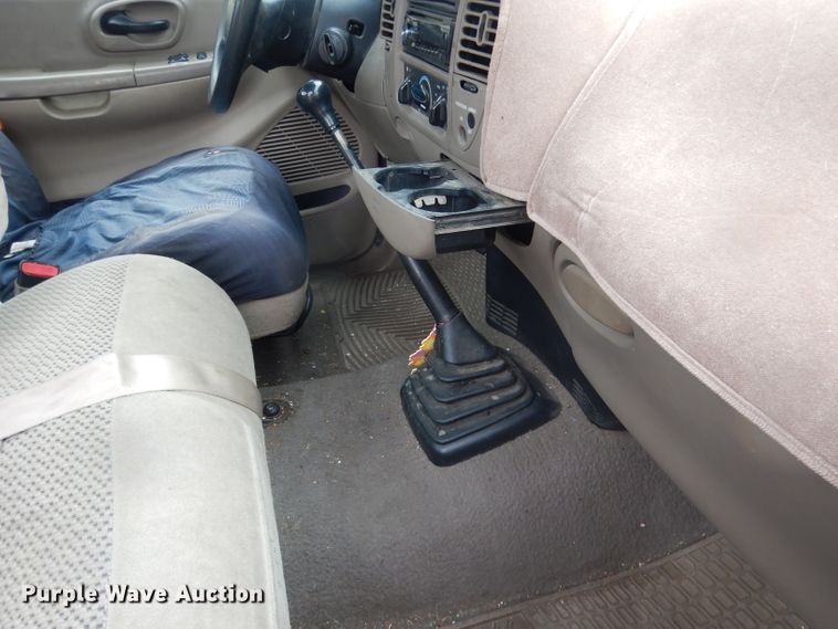 image for item FI9026 2000 Ford F150  pickup truck