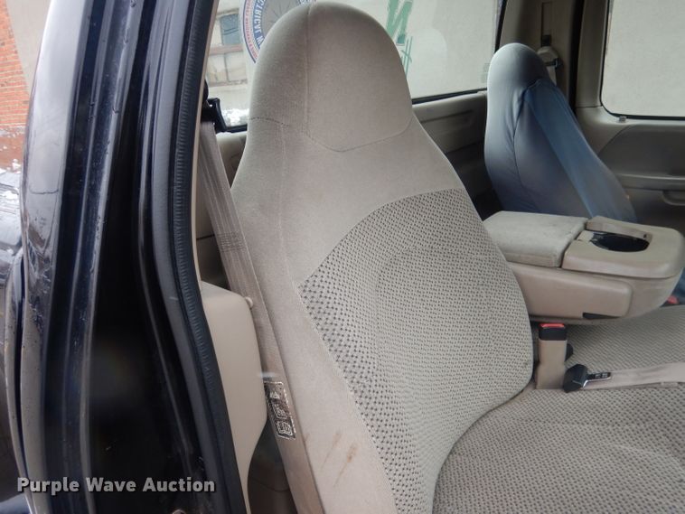 image for item FI9026 2000 Ford F150  pickup truck