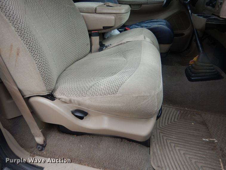 image for item FI9026 2000 Ford F150  pickup truck