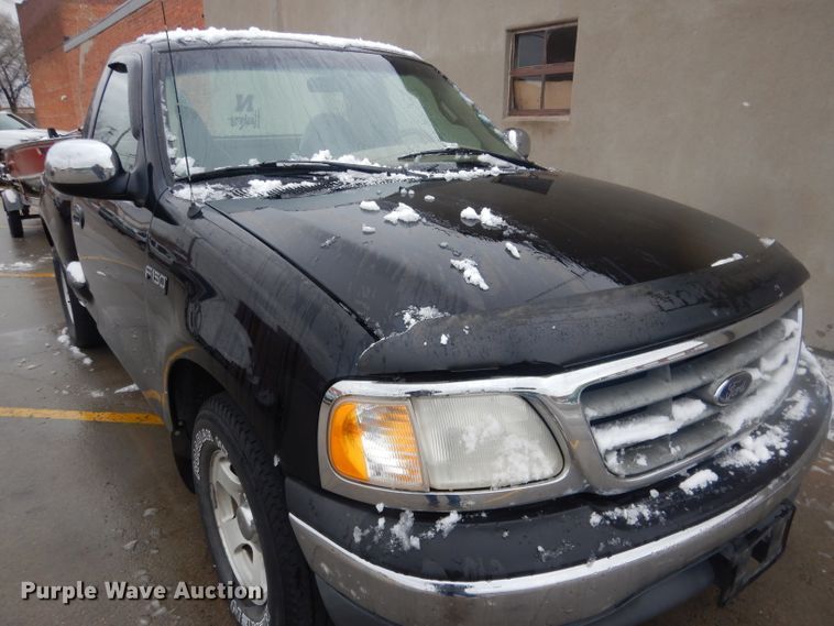 image for item FI9026 2000 Ford F150  pickup truck