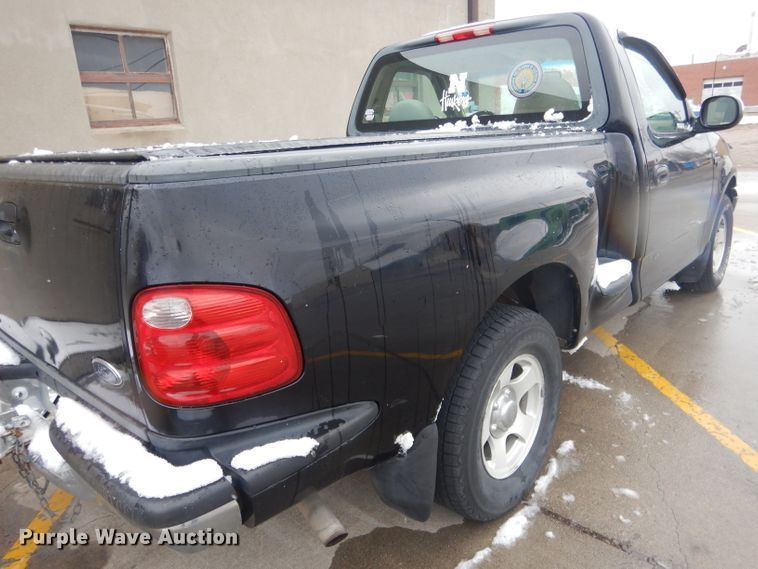 image for item FI9026 2000 Ford F150  pickup truck