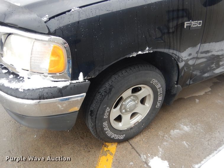 image for item FI9026 2000 Ford F150  pickup truck