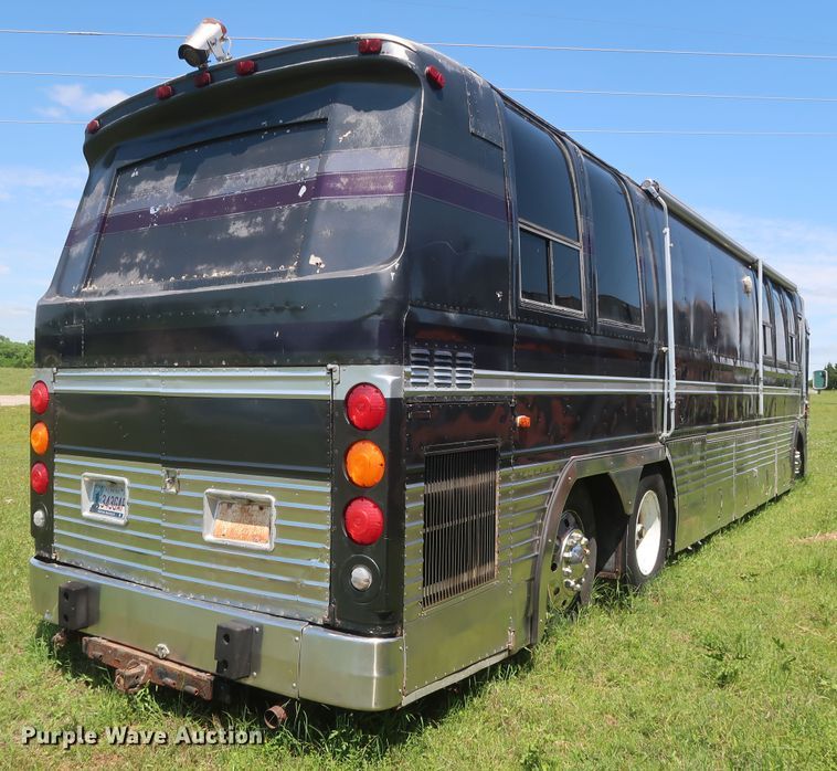 image for item GS9923 1976 Prevost TS47  coach bus