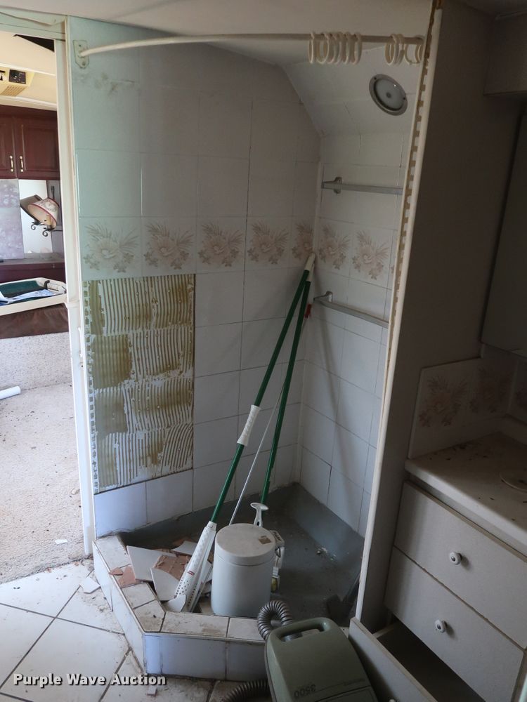 image for item GS9923 1976 Prevost TS47  coach bus