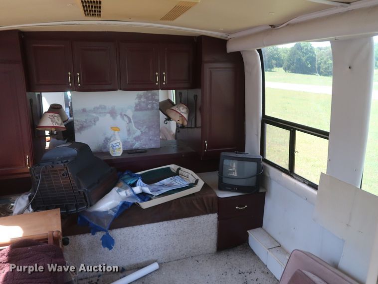 image for item GS9923 1976 Prevost TS47  coach bus