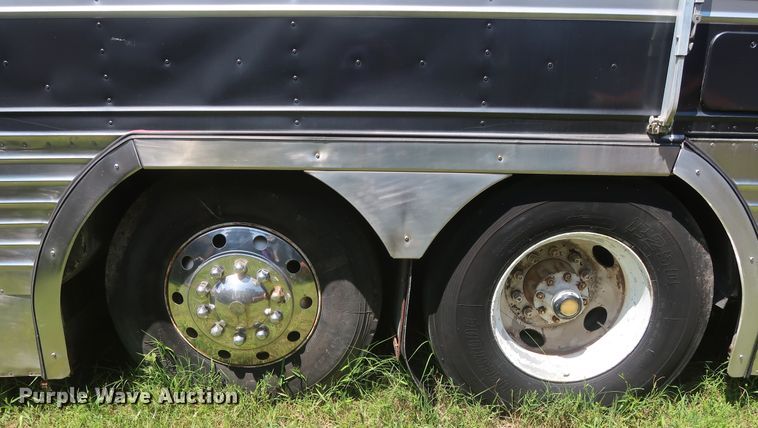 image for item GS9923 1976 Prevost TS47  coach bus