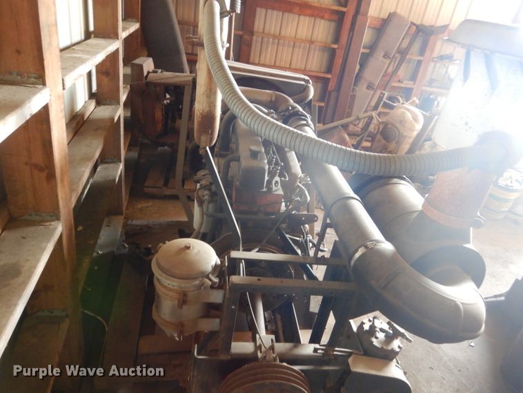 image for item HE9611 Allis Chalmers six cylinder diesel engine