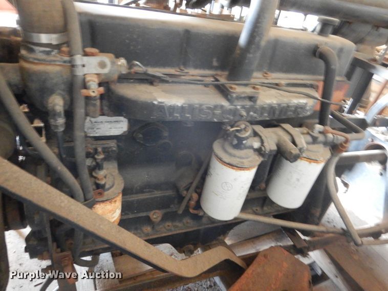 image for item HE9611 Allis Chalmers six cylinder diesel engine