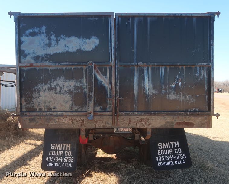 image for item HK9702 1986 GMC 7000  dump truck