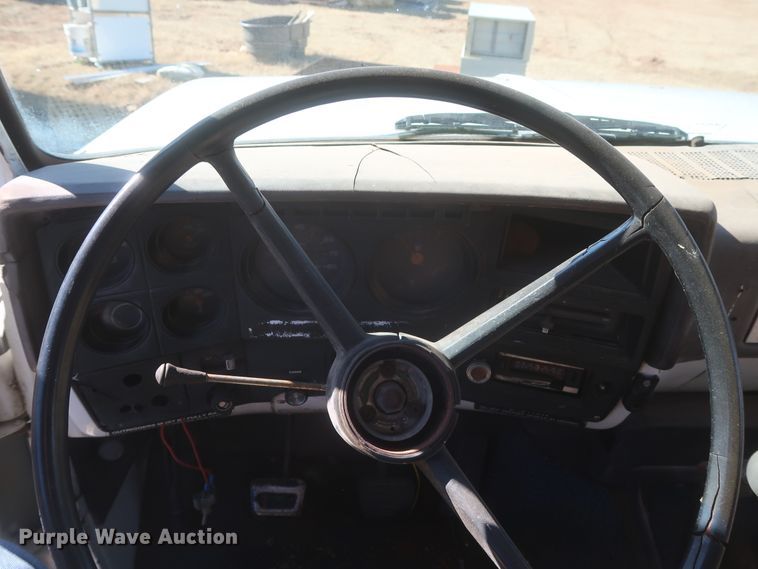 image for item HK9702 1986 GMC 7000  dump truck