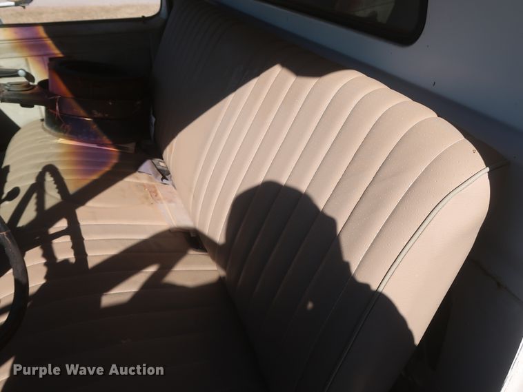 image for item HK9702 1986 GMC 7000  dump truck