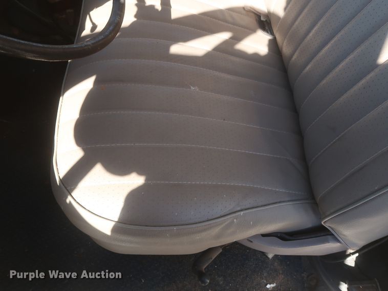 image for item HK9702 1986 GMC 7000  dump truck