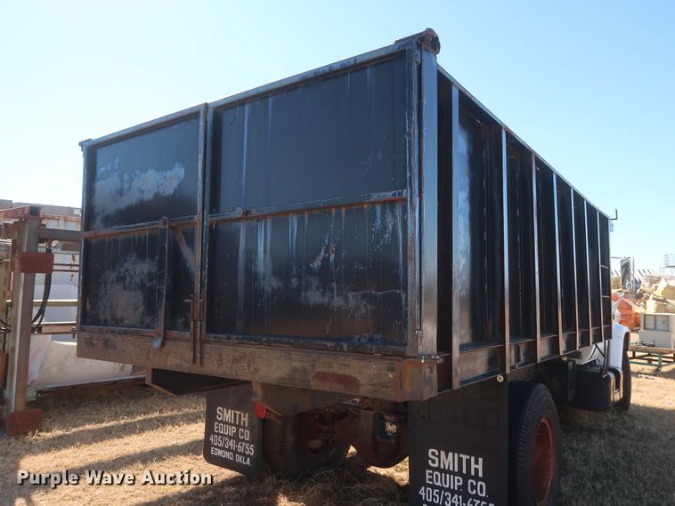 image for item HK9702 1986 GMC 7000  dump truck