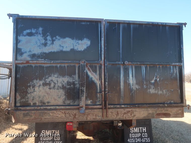 image for item HK9702 1986 GMC 7000  dump truck