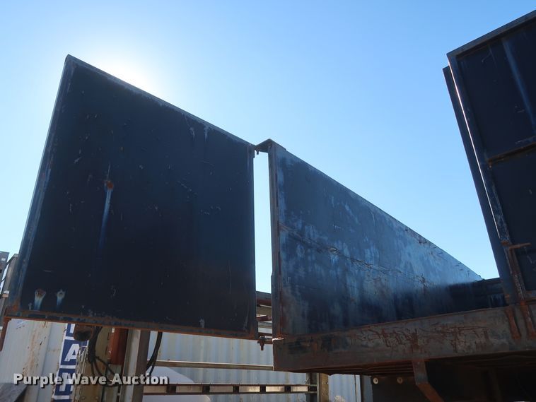 image for item HK9702 1986 GMC 7000  dump truck