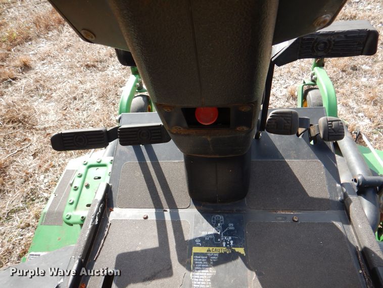 image for item HL9250 John Deere 1600 Turbo  lawn mower