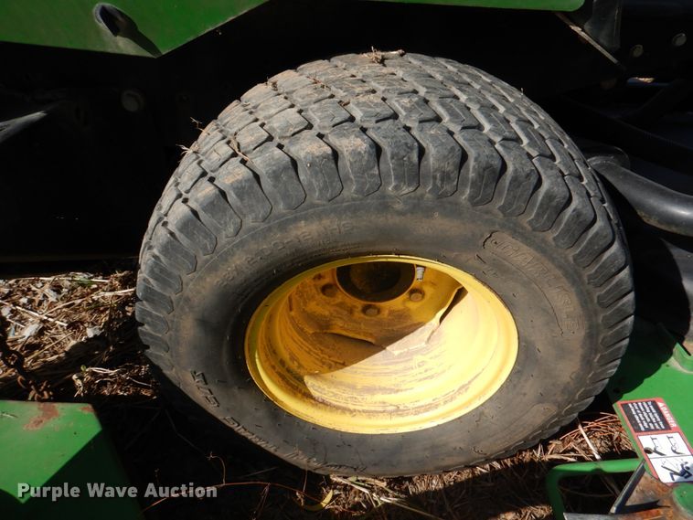 image for item HL9250 John Deere 1600 Turbo  lawn mower