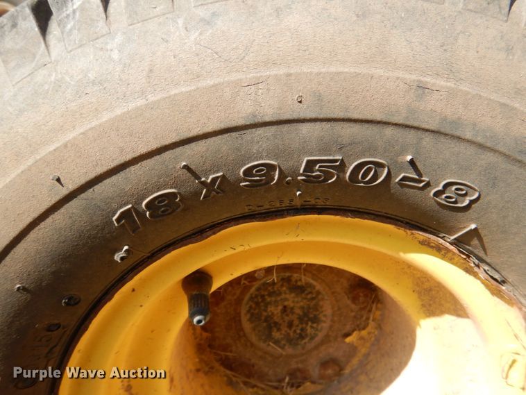 image for item HL9250 John Deere 1600 Turbo  lawn mower