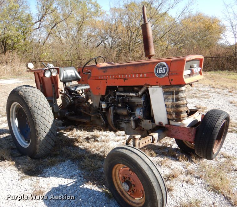 image for item HL9251 1966 Massey Ferguson 165  tractor