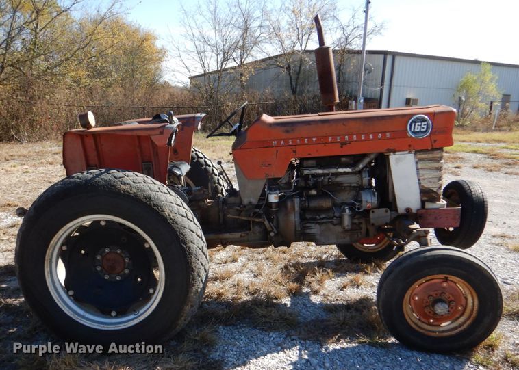 image for item HL9251 1966 Massey Ferguson 165  tractor