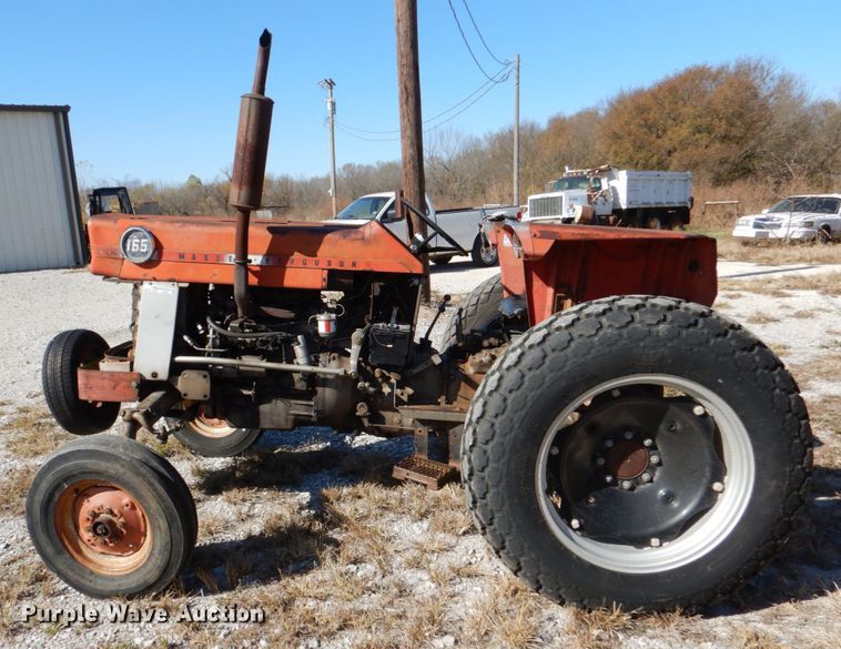 image for item HL9251 1966 Massey Ferguson 165  tractor