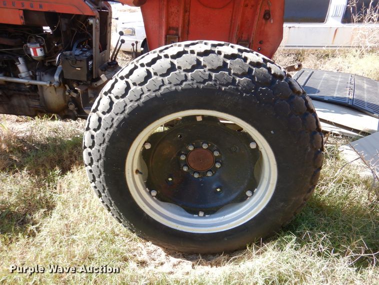 image for item HL9251 1966 Massey Ferguson 165  tractor