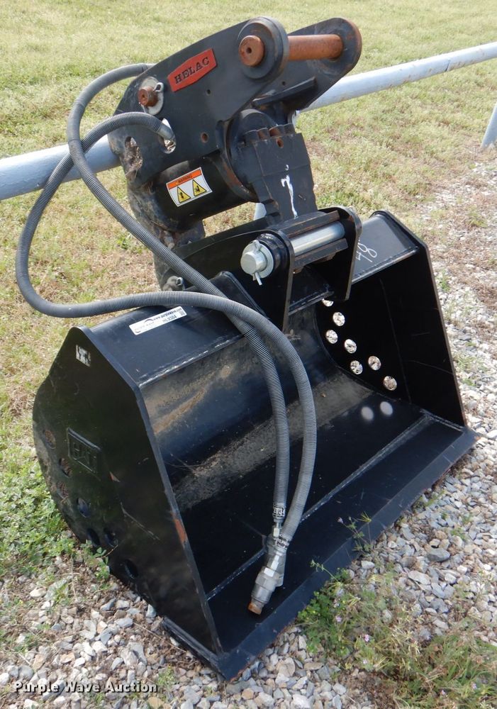 image for item HL9384 Caterpillar 48"W excavator bucket