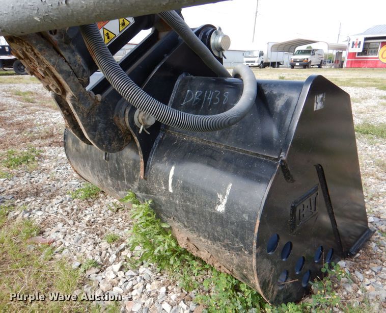 image for item HL9384 Caterpillar 48"W excavator bucket