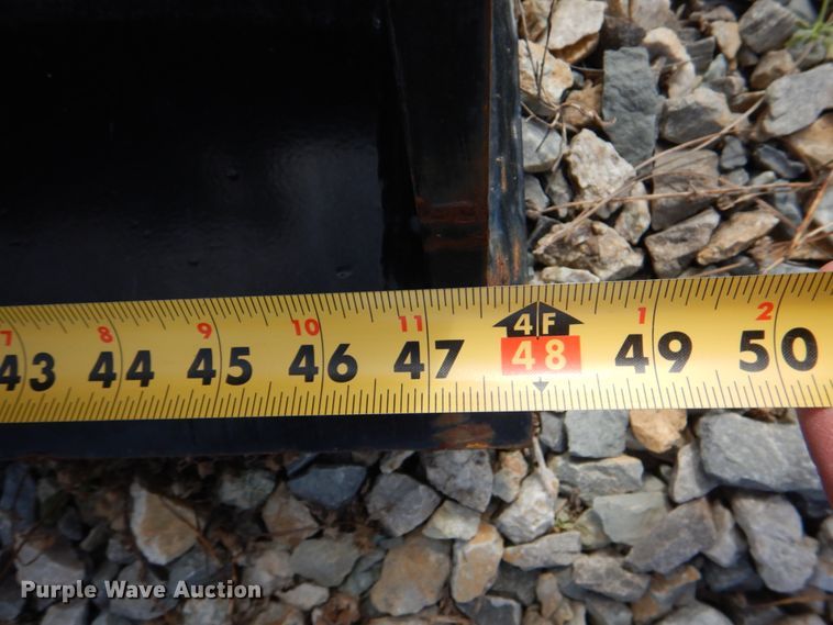 image for item HL9384 Caterpillar 48"W excavator bucket