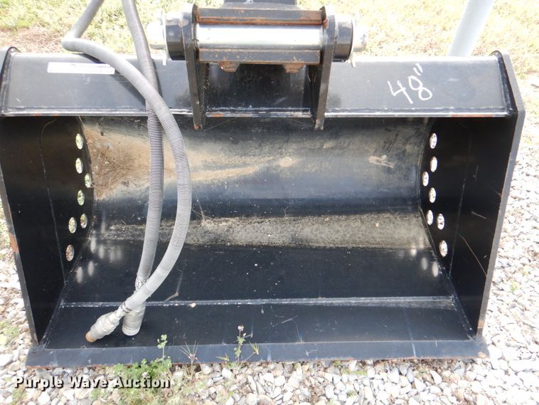 image for item HL9384 Caterpillar 48"W excavator bucket