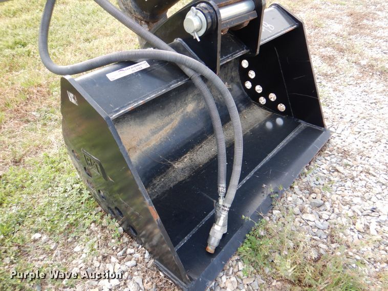 image for item HL9384 Caterpillar 48"W excavator bucket