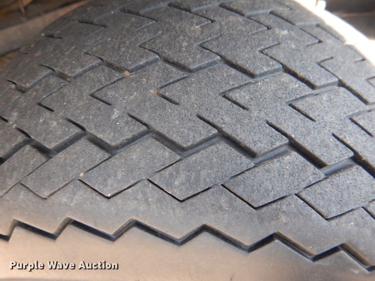 image for item HL9386 2011 Yamaha YTF2XP  golf cart