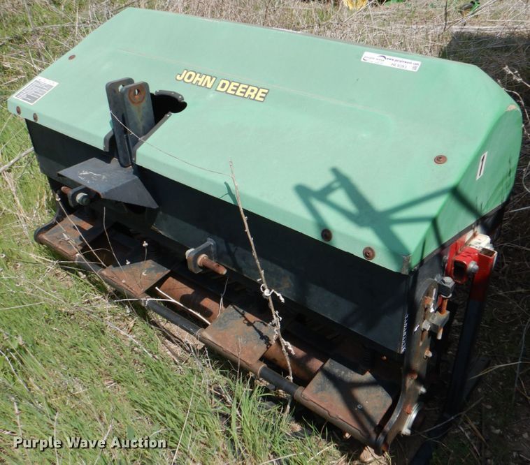 image for item HL9393 John Deere Aercore 1500  aerator
