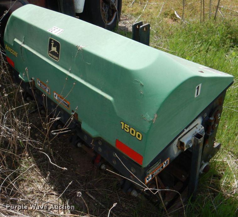 image for item HL9393 John Deere Aercore 1500  aerator