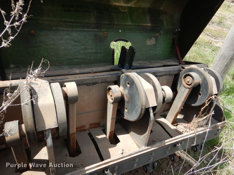 image for item HL9393 John Deere Aercore 1500  aerator