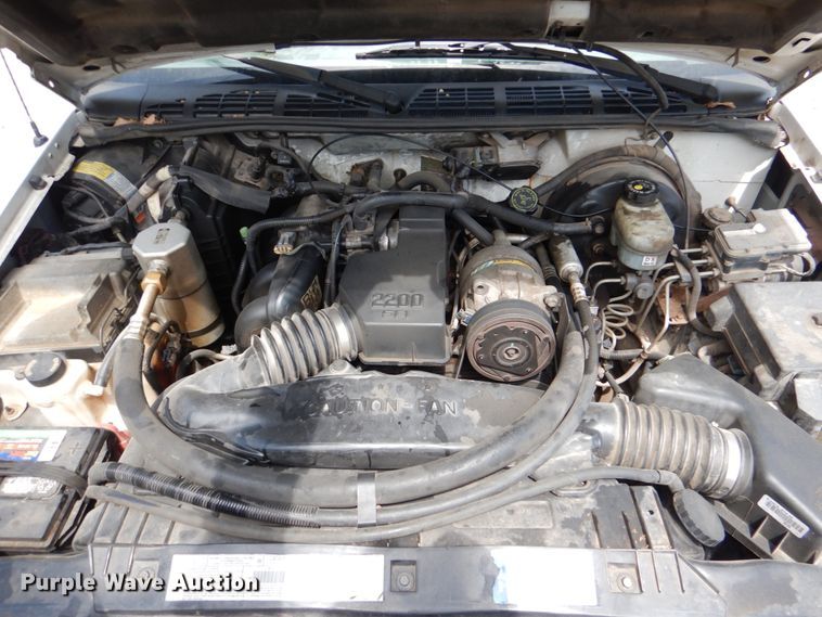 image for item HL9394 2001 Chevrolet S10  pickup truck