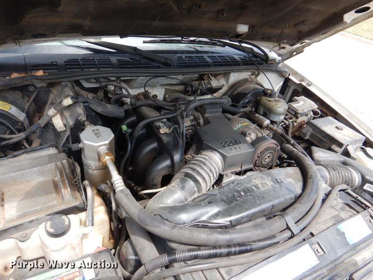 image for item HL9394 2001 Chevrolet S10  pickup truck