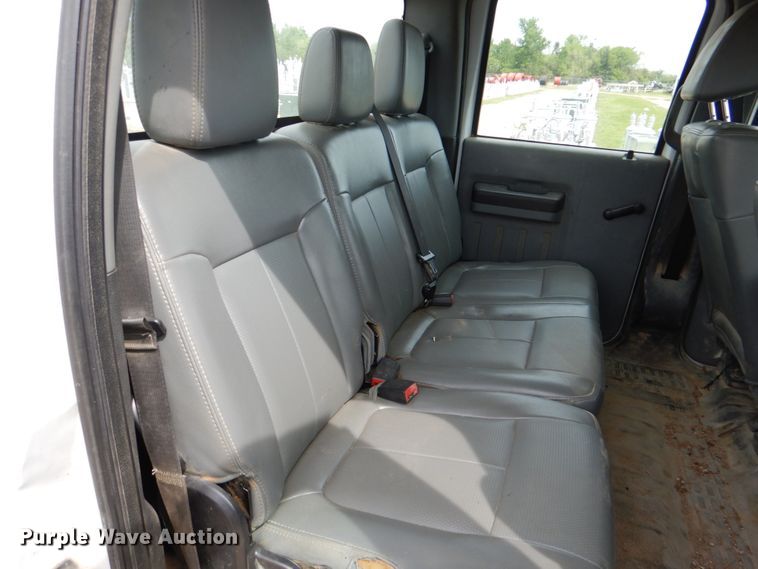 image for item HL9397 2012 Ford F550 Super Duty  Crew Cab truck cab and chassis