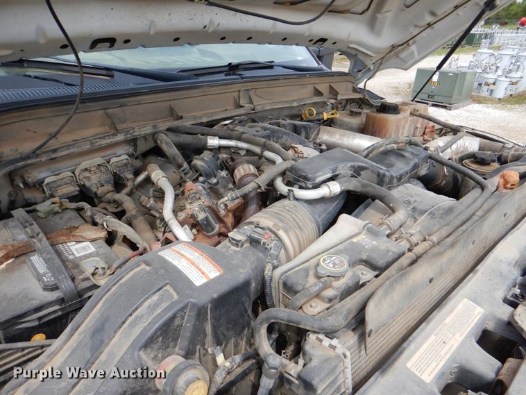 image for item HL9397 2012 Ford F550 Super Duty  Crew Cab truck cab and chassis