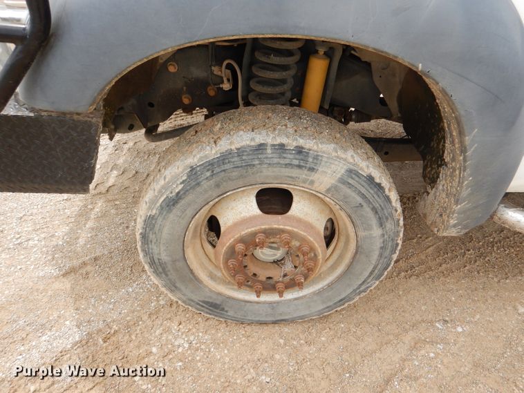 image for item HL9397 2012 Ford F550 Super Duty  Crew Cab truck cab and chassis