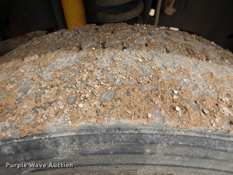 image for item HL9397 2012 Ford F550 Super Duty  Crew Cab truck cab and chassis